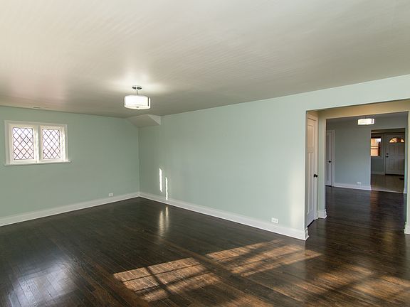 2nd image of 4821 N Elston Ave #2