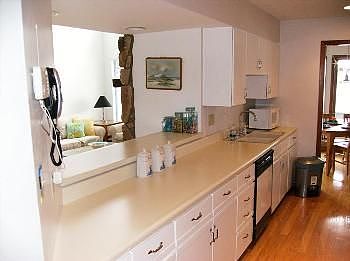Updated Kitchen : Beautiful Kitchen with wood floors, updated with appliances