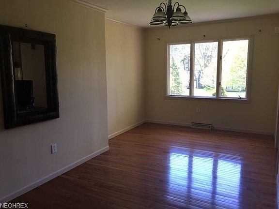 5th image of 8134 Westhill Dr