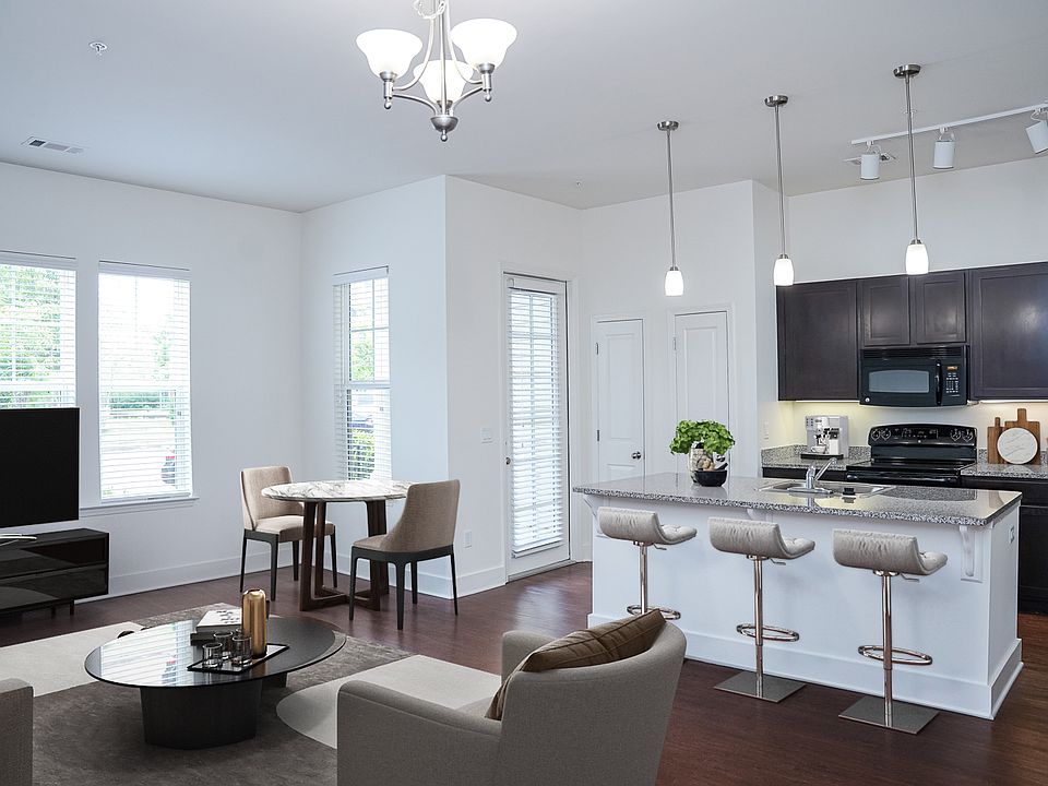 Amp - 2 BR/2BA - 1,170 sq ft