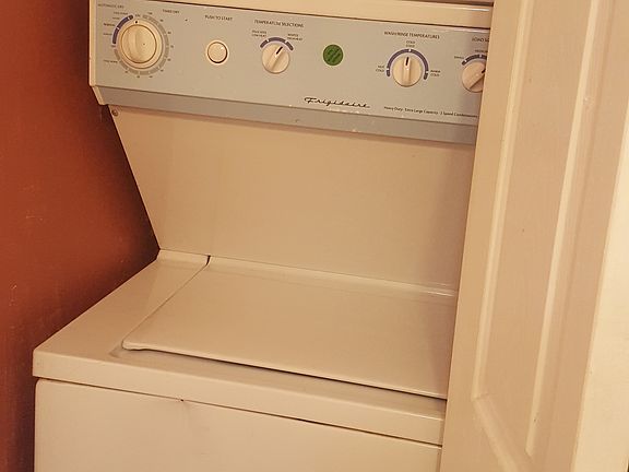 2nd image of 4735 Capri Pl #200