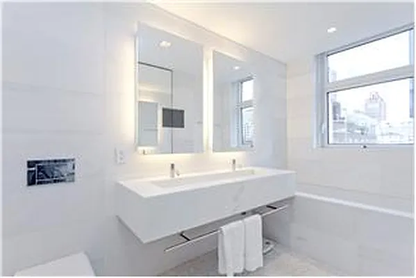 Rented by Mark David | media 31