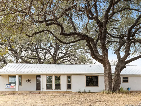 198 Pr 7730, Devine, TX 78016