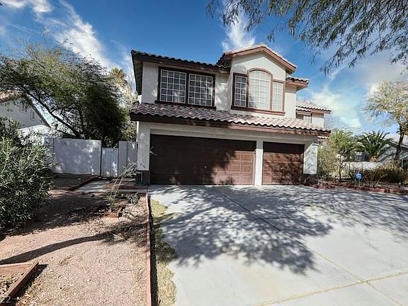 3rd image of 884 E Robindale Rd