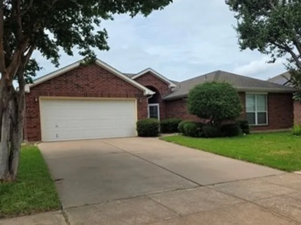 307 Dimes St, Arlington, TX 76002