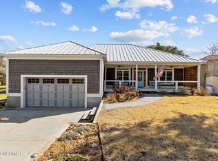 108 Yaupon Rd, Pine Knoll Shores, NC 28512
