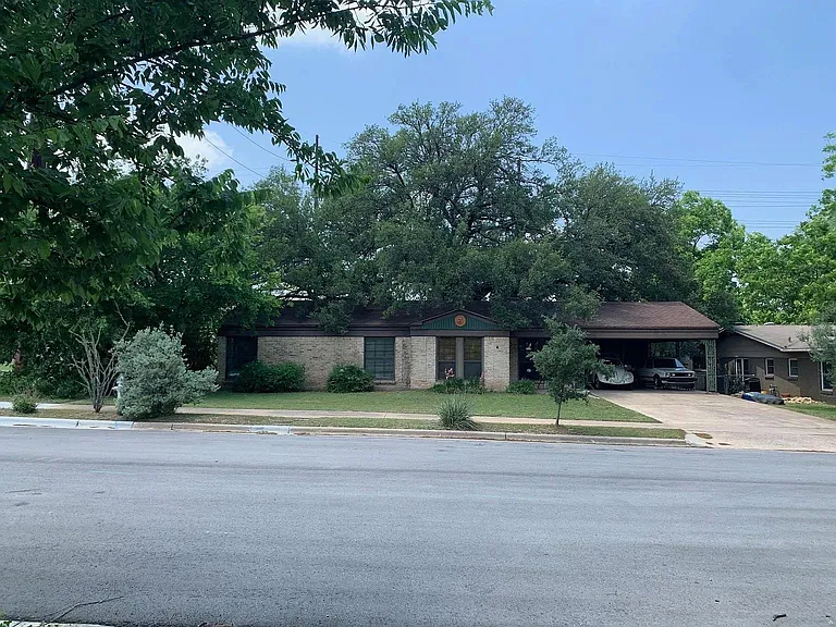 5702 Fairlane Dr — Photo 1