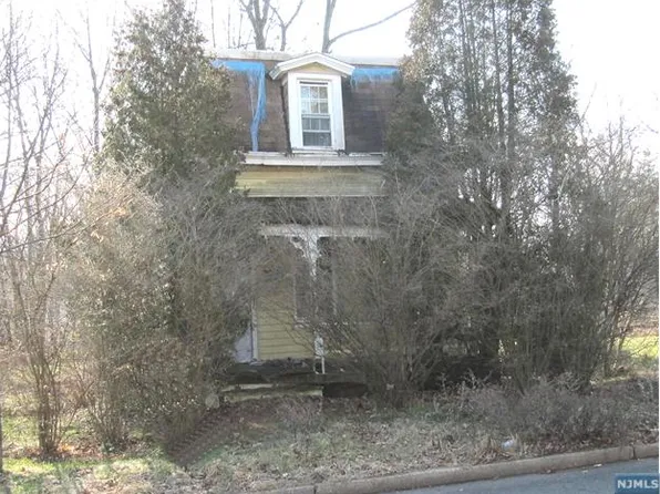 542 Englewood Ave, Teaneck, NJ 07666