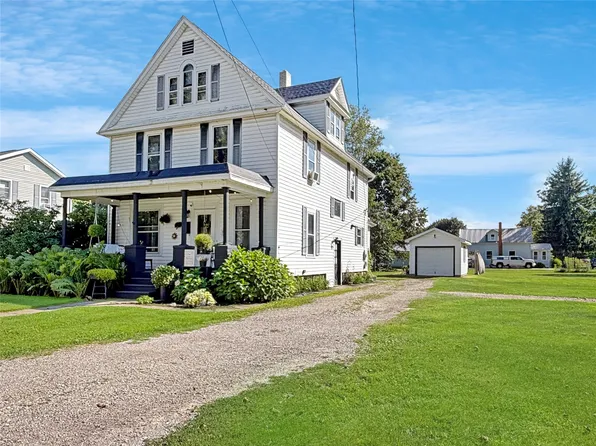 2316 Maple Ave, Lake City, PA 16423