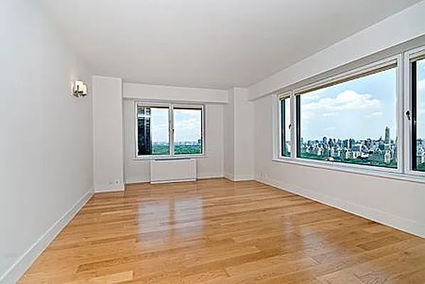 Rented by Nest Seekers International | media 12