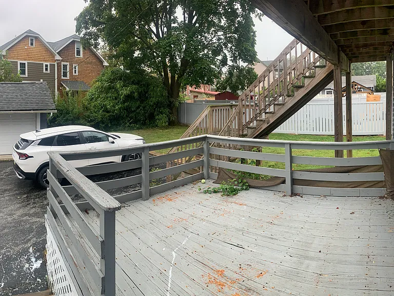 328 E King Street — Photo 25