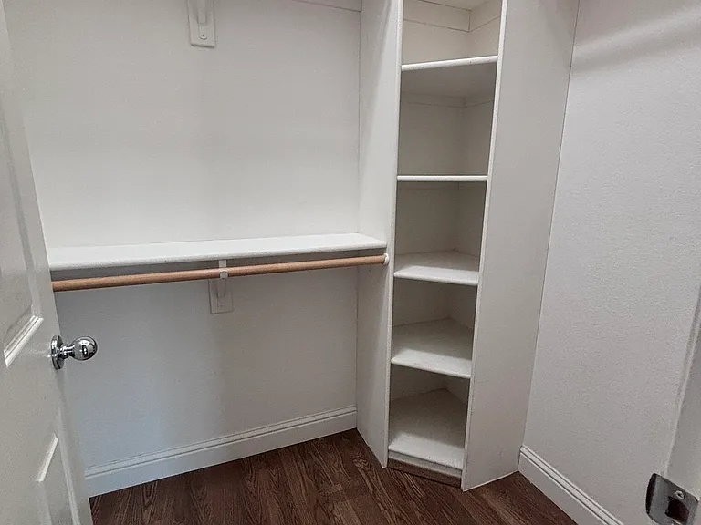 2096 Oleander Ave — Photo 11