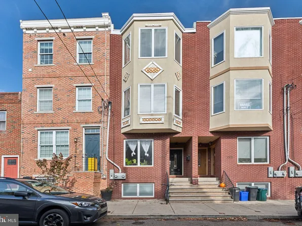 2007 Carpenter St, Philadelphia, PA 19146