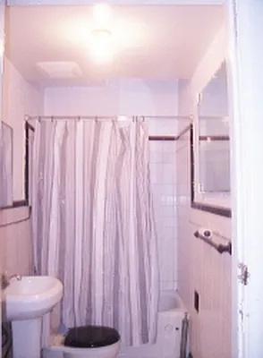 Rented by Perry Associates NYC Inc | media 15