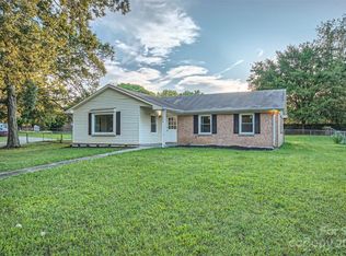 7438 Bramblewood Dr, Charlotte, NC 28217
