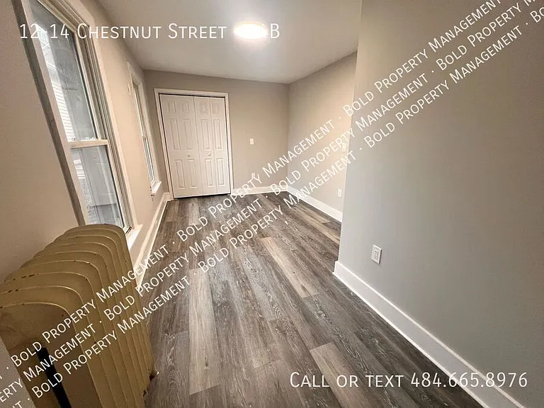 12-14 Chestnut St #14-B — Photo 4