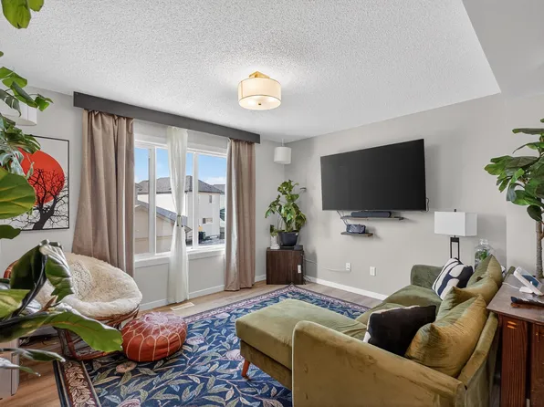 2824 192nd St NW, Edmonton, AB T6M 3B5