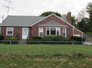 3231 Grandview Rd, Hanover, PA 17331