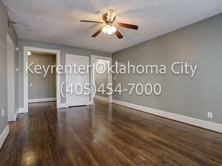 1700 N Robinson Ave — Photo 14