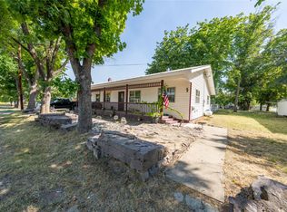 106 N 6th St, Troy, MT 59935