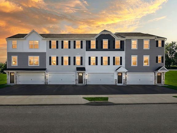 2nd image of 7 Julian Dr Unit 103