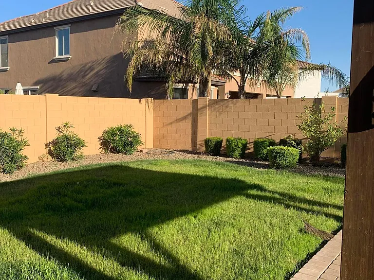 2219 E Wisteria Dr — Photo 39
