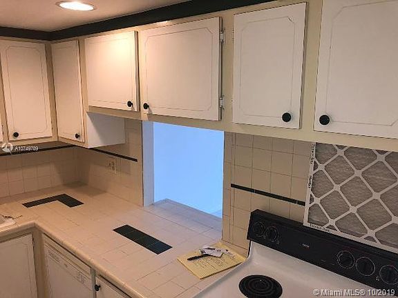 5th image of 1800 N Andrews Ave #3J