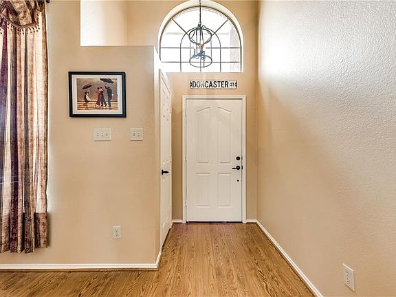 3rd image of 1208 Canoe Ln