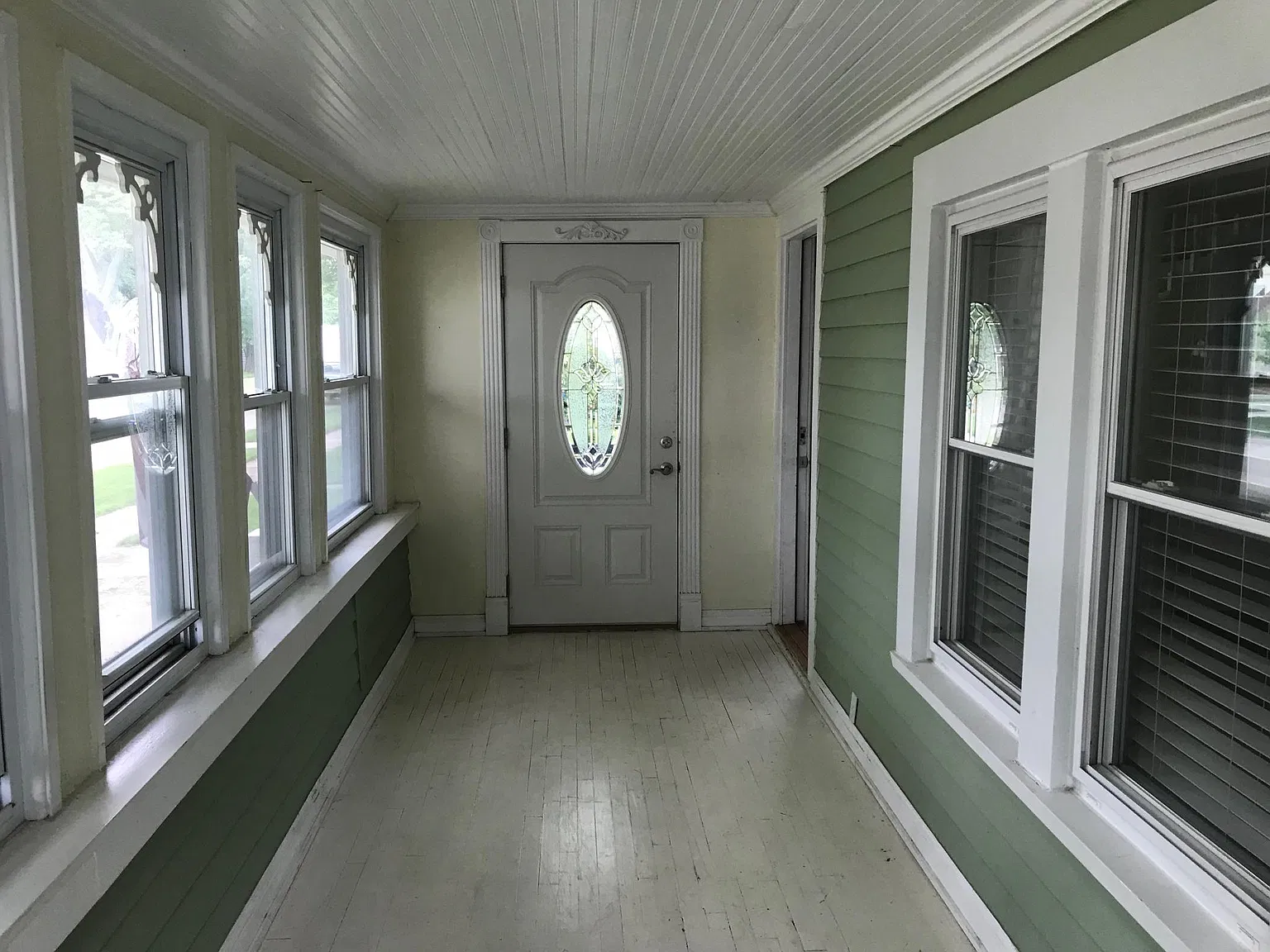 3 bed, 1378 sqft, $2,300 — Photo 4