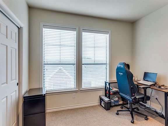 4th image of 6069 Portrush Dr