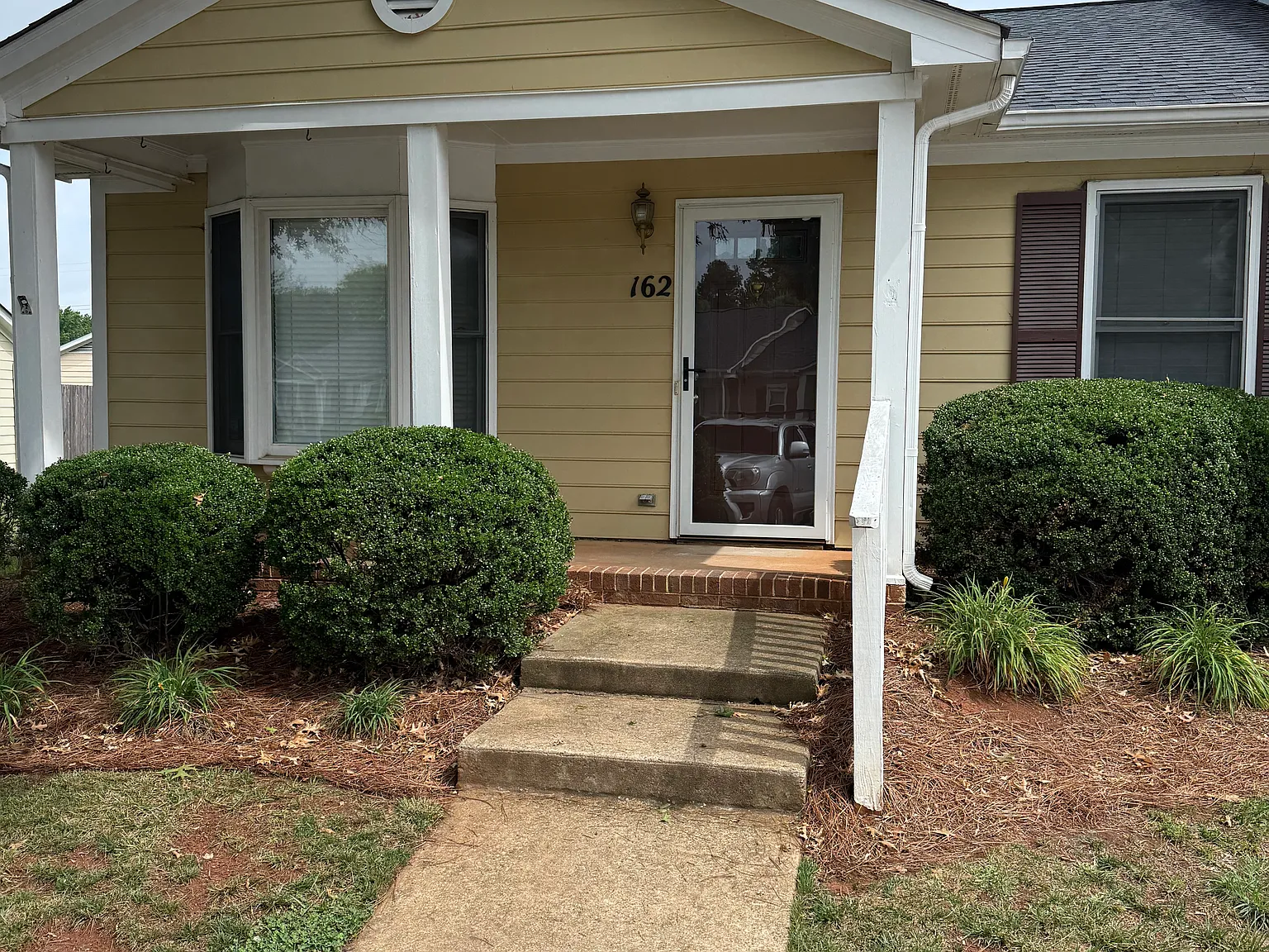 2 bed, 1008 sqft, $1,250 — Photo 1
