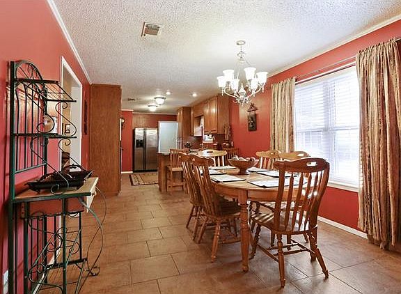 4th image of 11189 Don Bates Cir