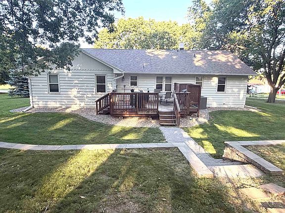 3rd image of 701 17th St