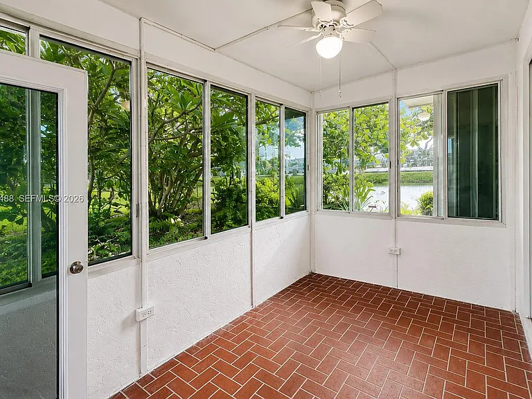 2401 NW 52nd St — Photo 18