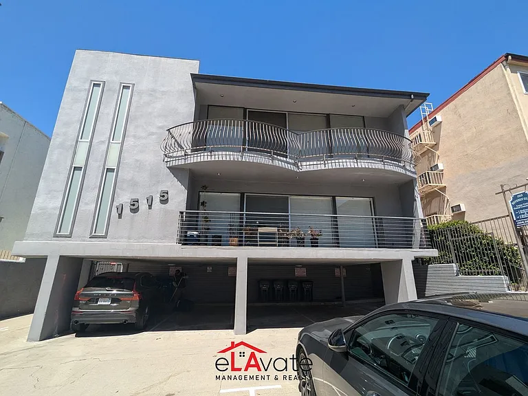 1515 S Beverly Glen Blvd #3 — Photo 18