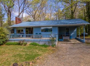 54 Olde Appletree Ln, Franklin, NC 28734