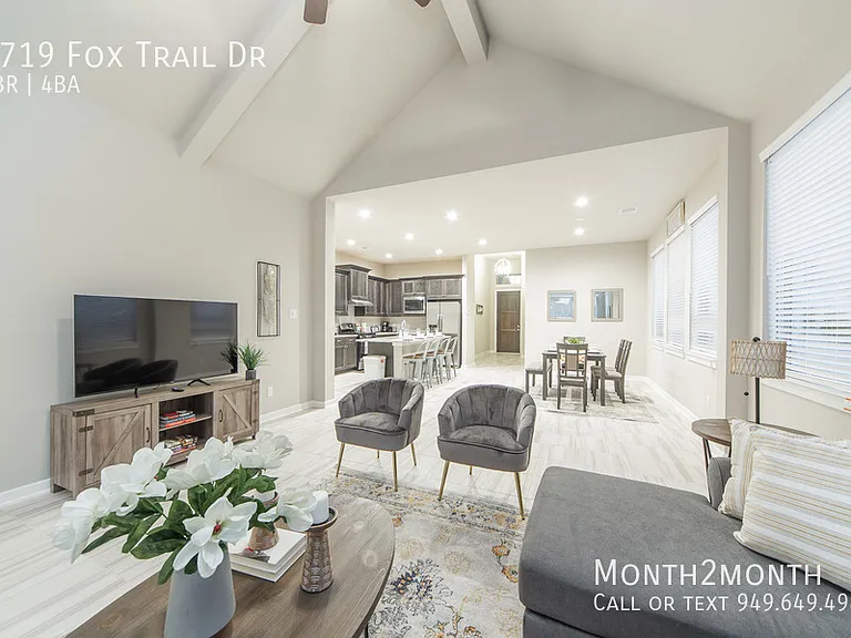 8719 Fox Trail Dr — Photo 10