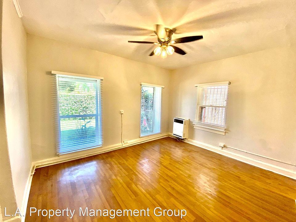 1st image of 849 S Kenmore Ave APT 1