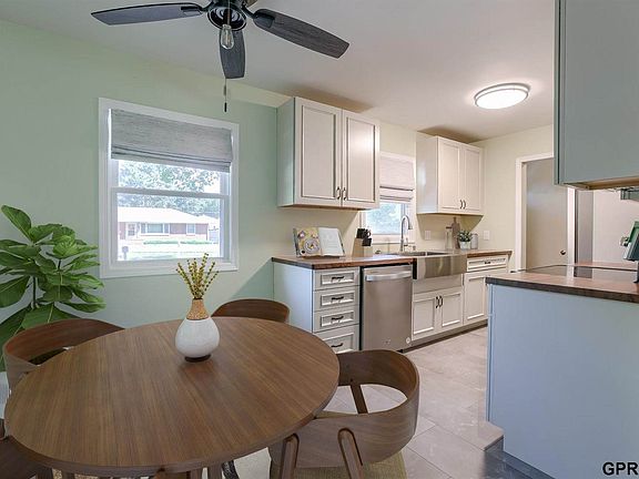 4th image of 4451 Meredeth St