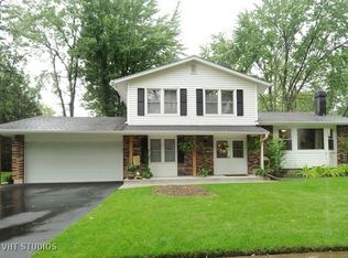 420 Langford Dr, Bolingbrook, IL 60440