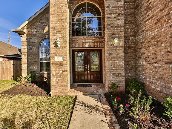 2nd image of 8727 Ashlawn Dr