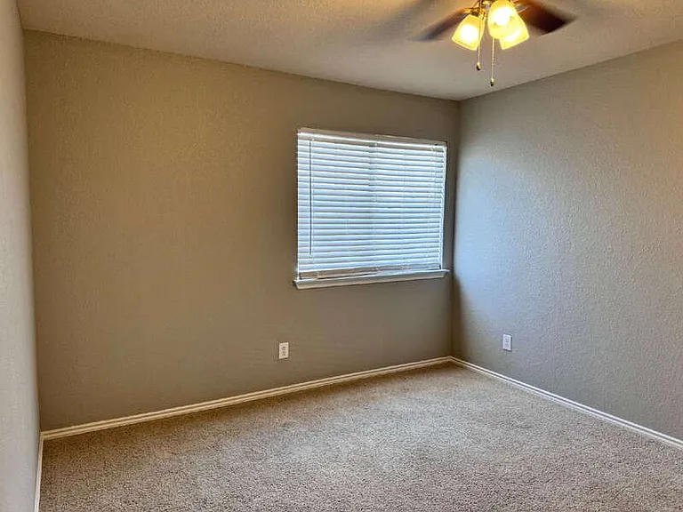 15426 Grosbeak Pass — Photo 23