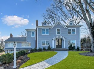 379 Van Beekum Pl, Wyckoff, NJ 07481