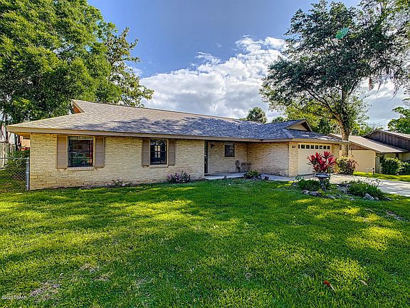 2nd image of 604 Boars Head Dr