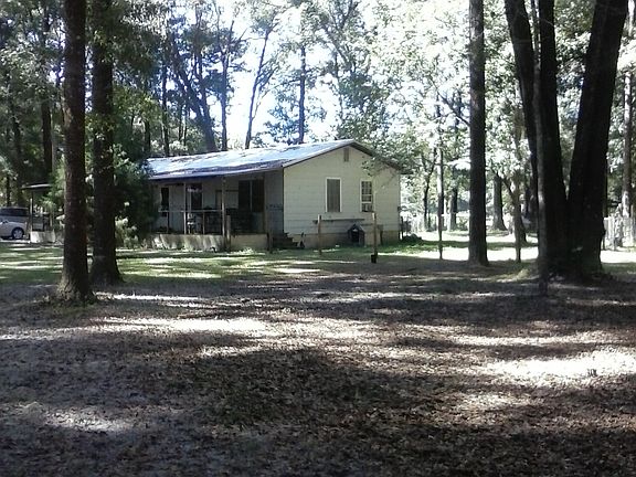 house from rt side of drive