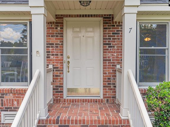 5th image of 7 Southwell Ct