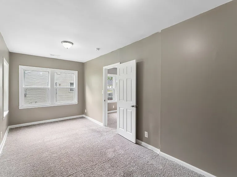 7036 Willow Ave — Photo 27