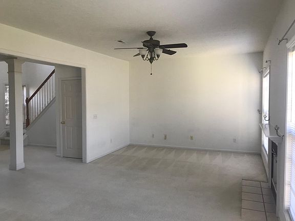 3rd image of 544 Wellington Gardens Dr