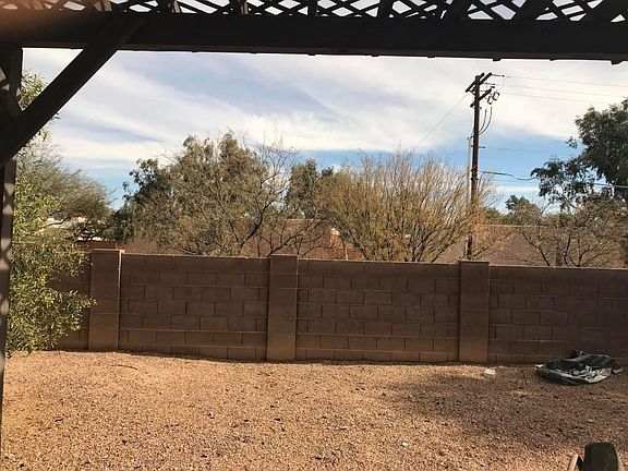 5th image of 3326 N Sierra Springs Dr