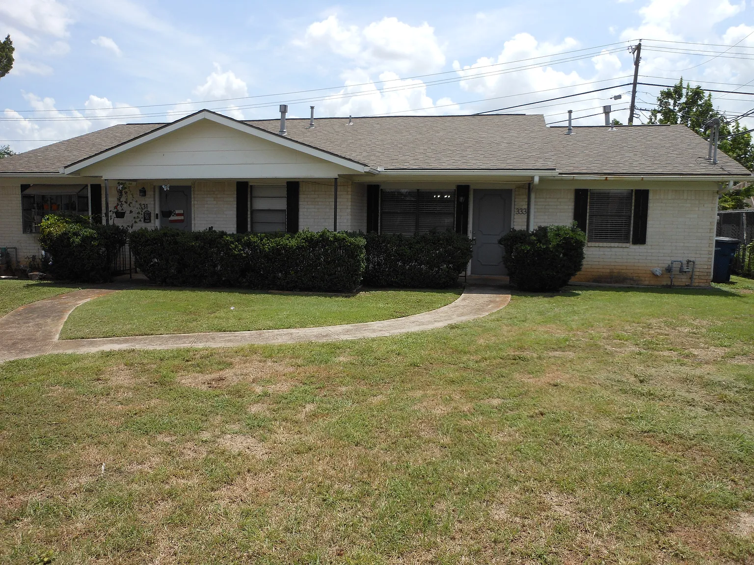 2 bed, 875 sqft, $1,275 — Photo 1
